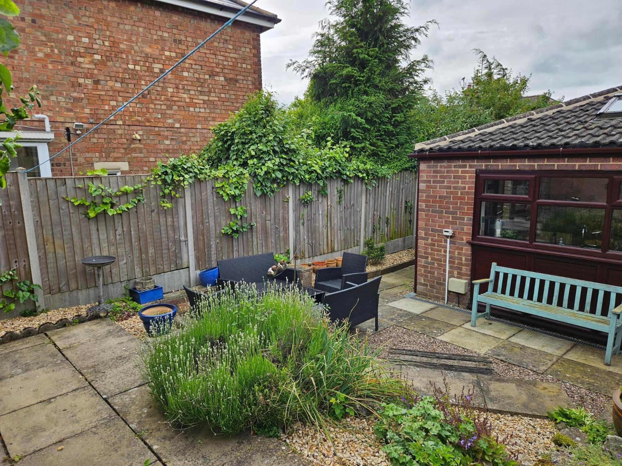 Redcot Gardens Stamford 4 Bed Contractor Familt Home With Parking Exterior foto